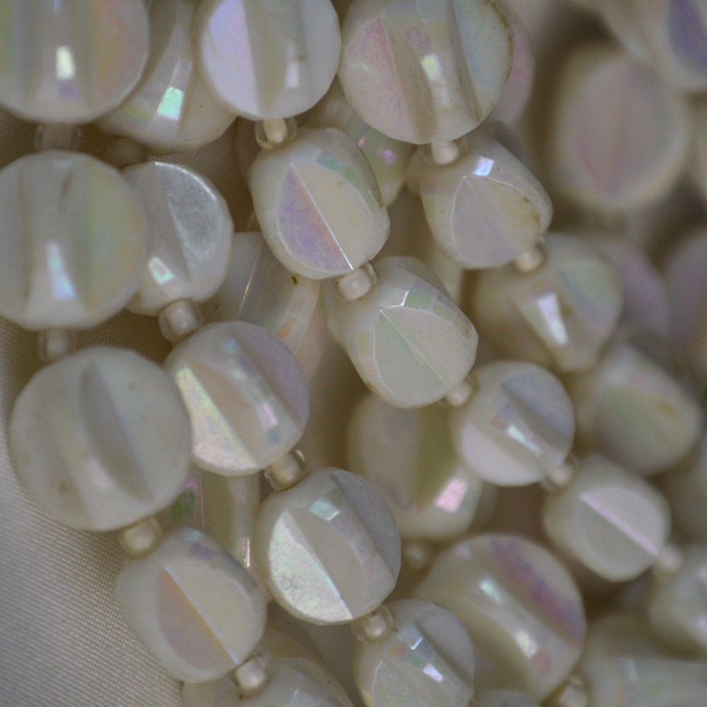 White mother of pearl vintage beads - Picture 8 of 9